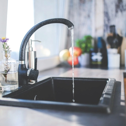 ¿Cómo arreglar una llave que gotea?